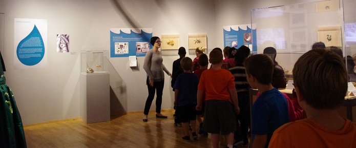 Children learning about watersheds at the Massillon Museum